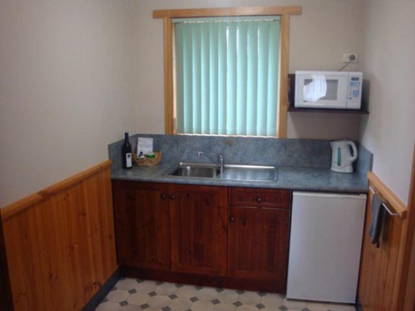 Kentish Hills Retreat image 13